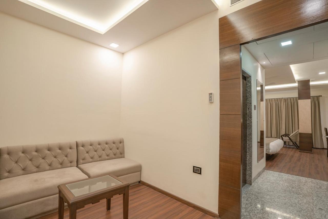 Hotel Stay Casa Bhopal Esterno foto
